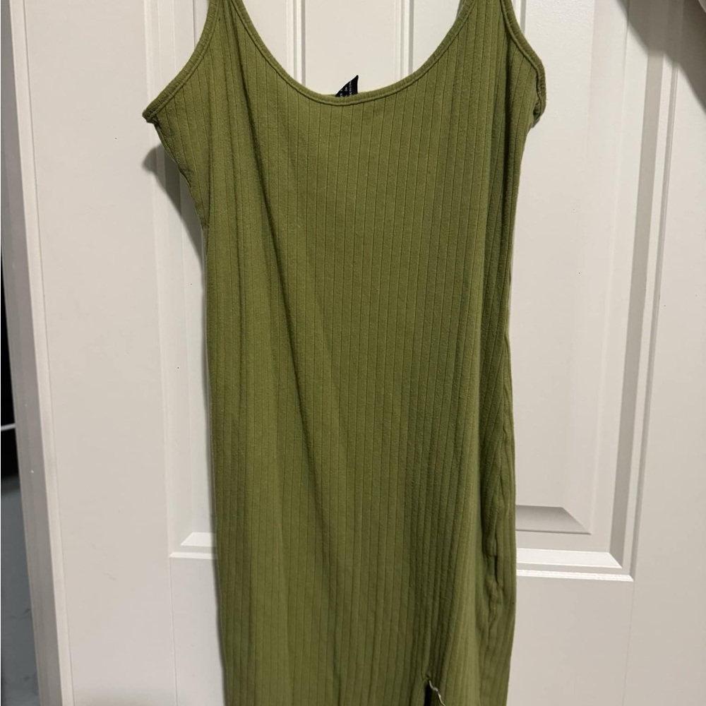 Green Ribbed Sleeveless Midi Dress